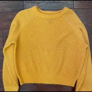 light summer yellow pullover sweater